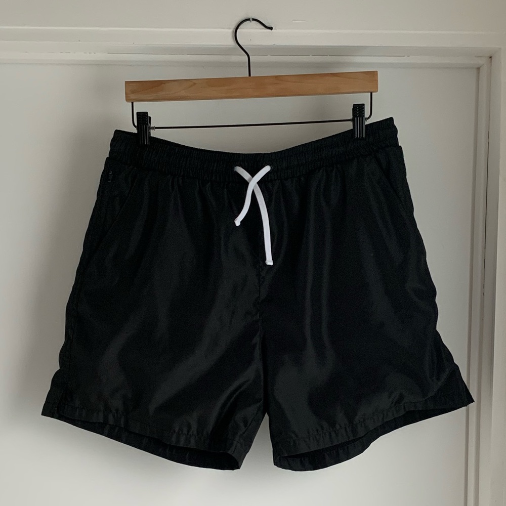 SOLD - Maison Article Men’s Leisure Shorts Size Large in Black